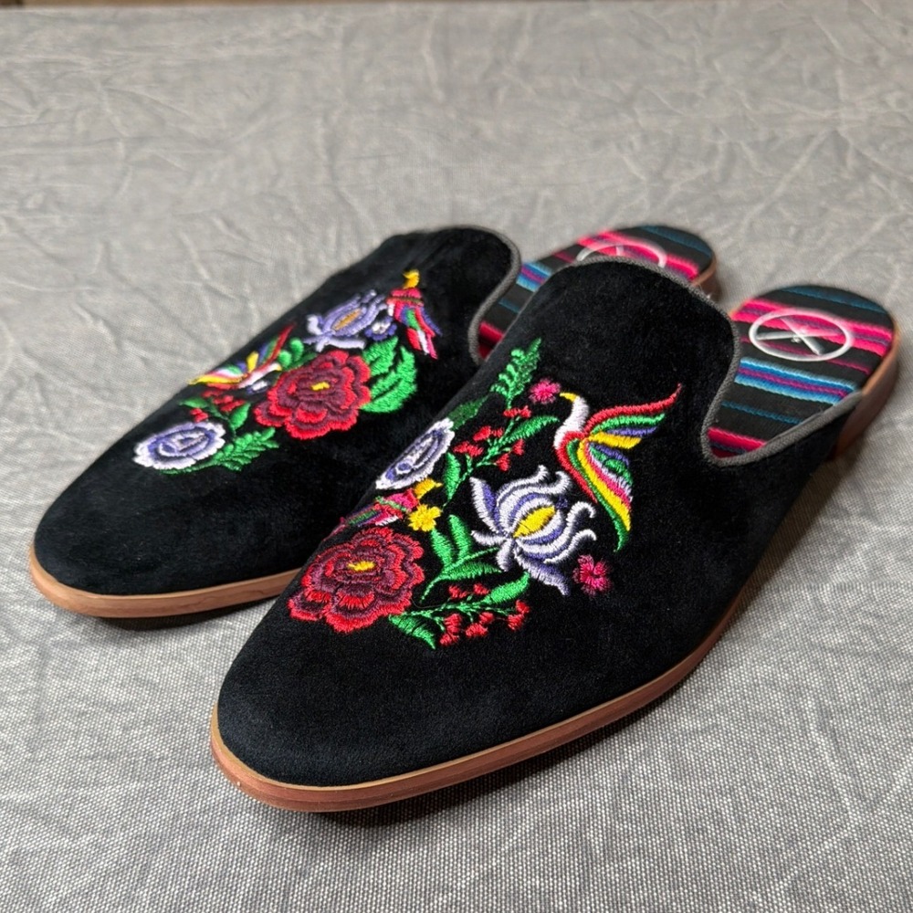 Inkkas Mules Womens 8 Embroidered Floral Hummingbird Black Slip-On Shoes